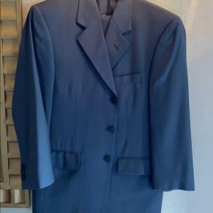 36 Man two pieces suit navy blue